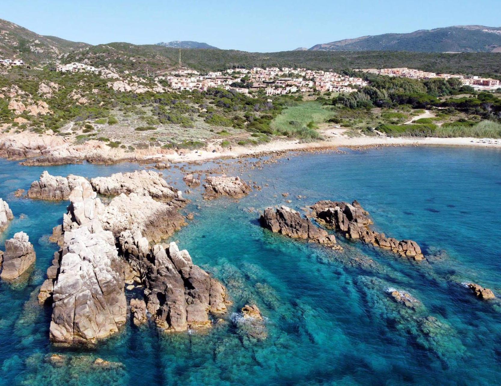 Gli Oleandri Di Calarossa - 5M Walk To The Beach Isola Rossa Eksteriør billede